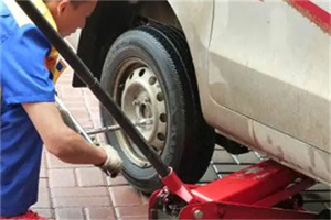 洪山附近拖车24小时服务热线电话