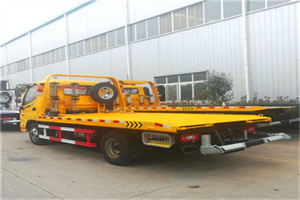 洪山附近拖车救援搭电